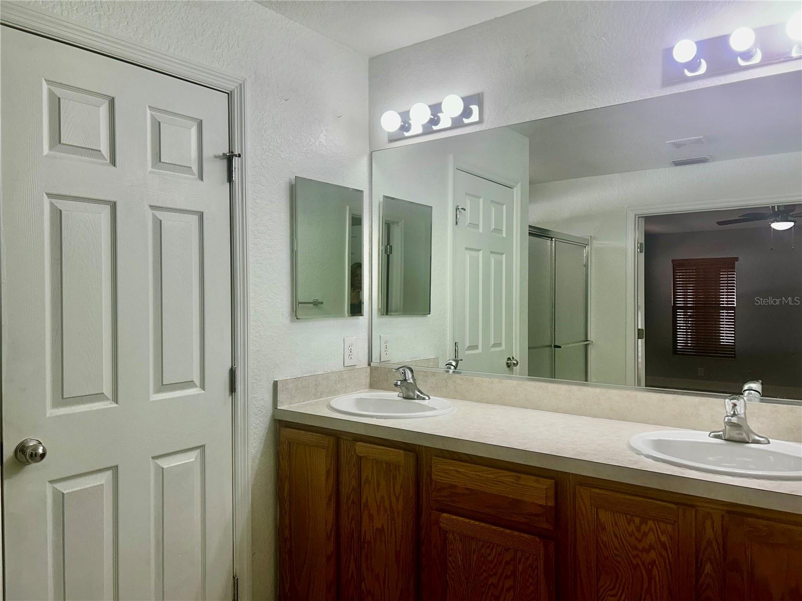 Image 28 of 41 For 5155 39th Street