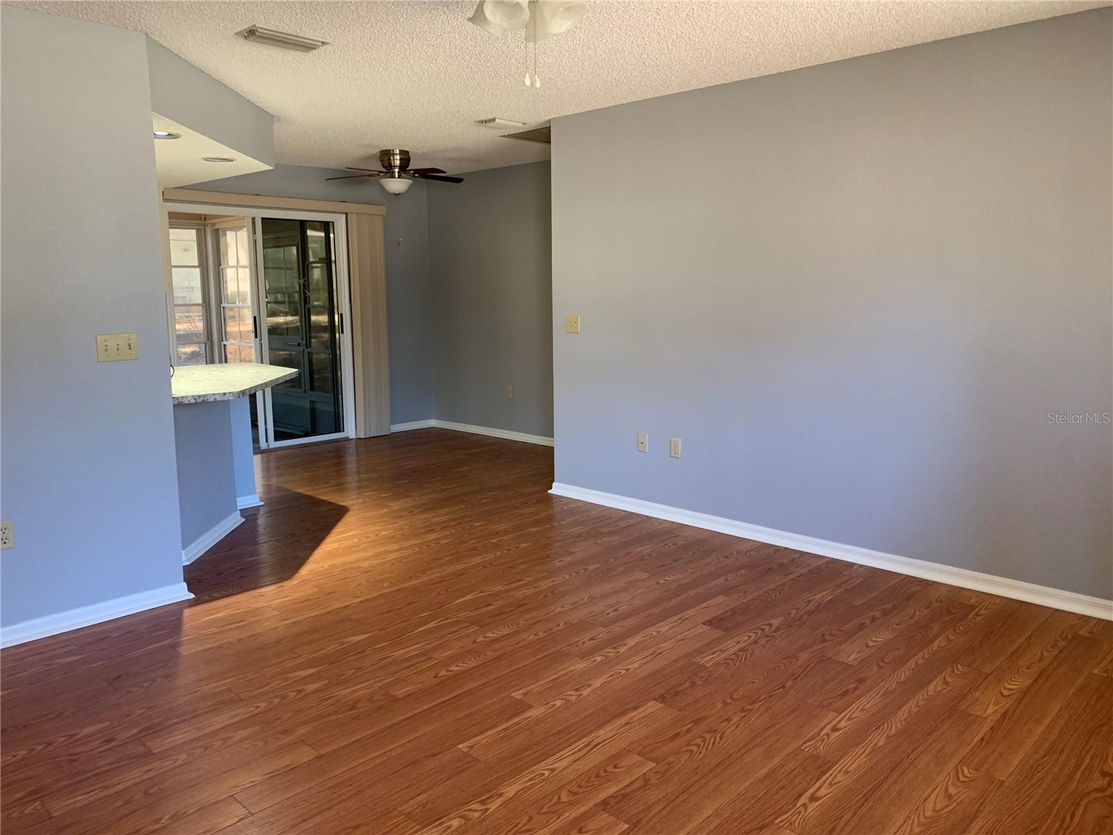 Image 4 of 20 For 10881 81st Avenue Road