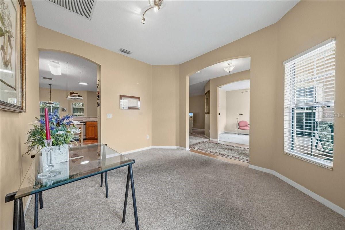 Image 17 of 50 For 2633 27th Street