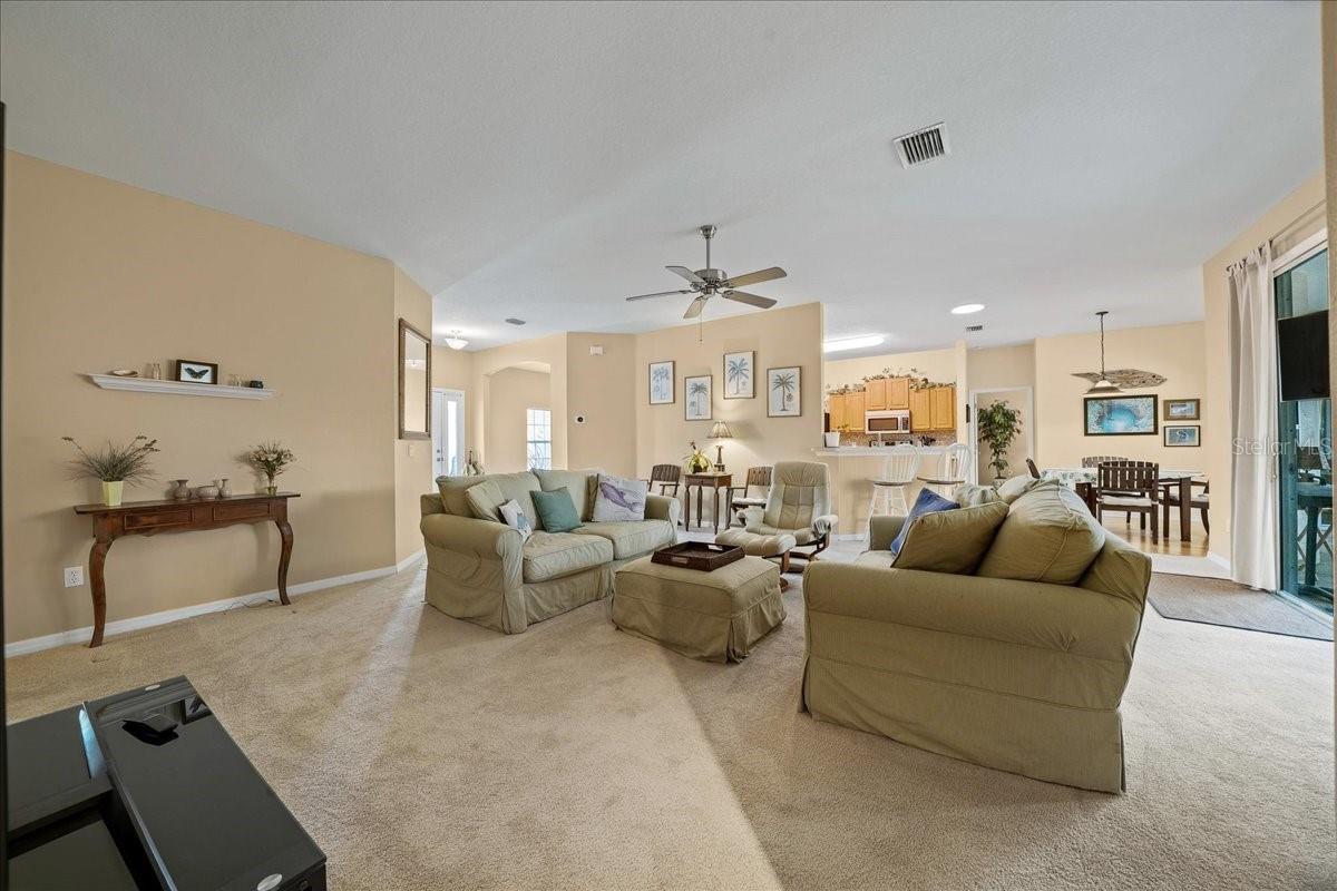 Image 24 of 50 For 2633 27th Street