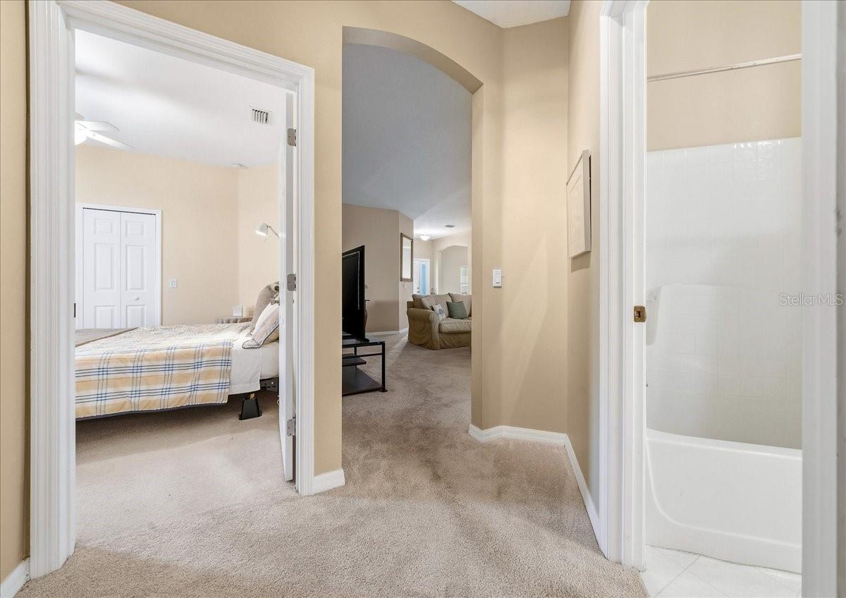 Image 29 of 50 For 2633 27th Street