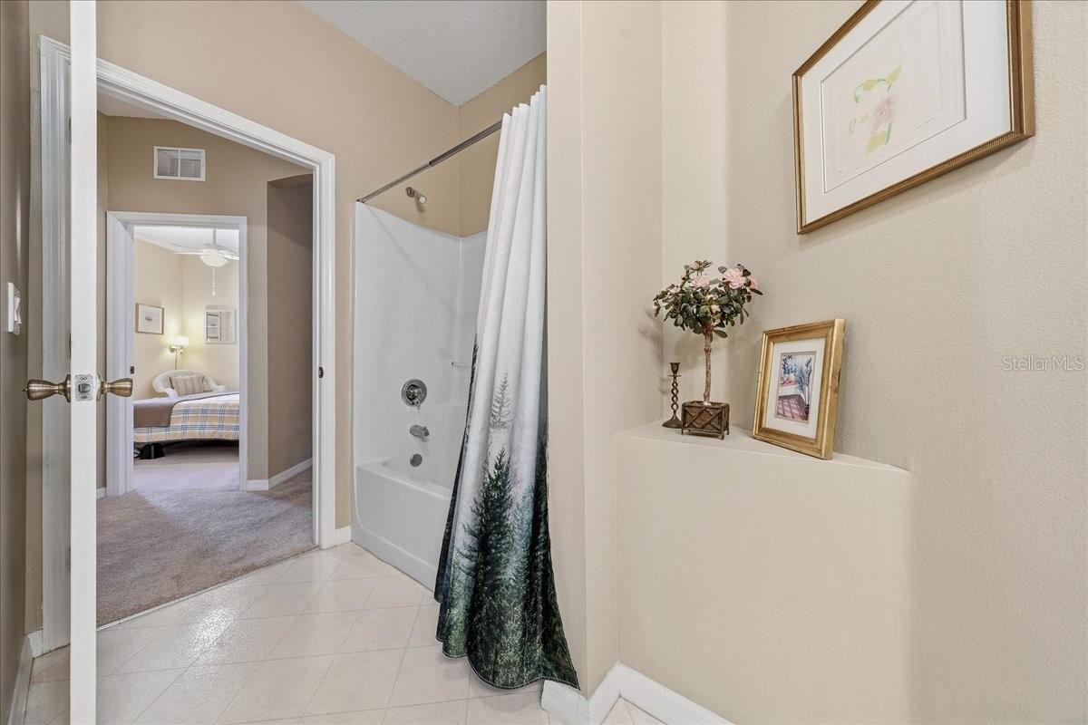 Image 31 of 50 For 2633 27th Street