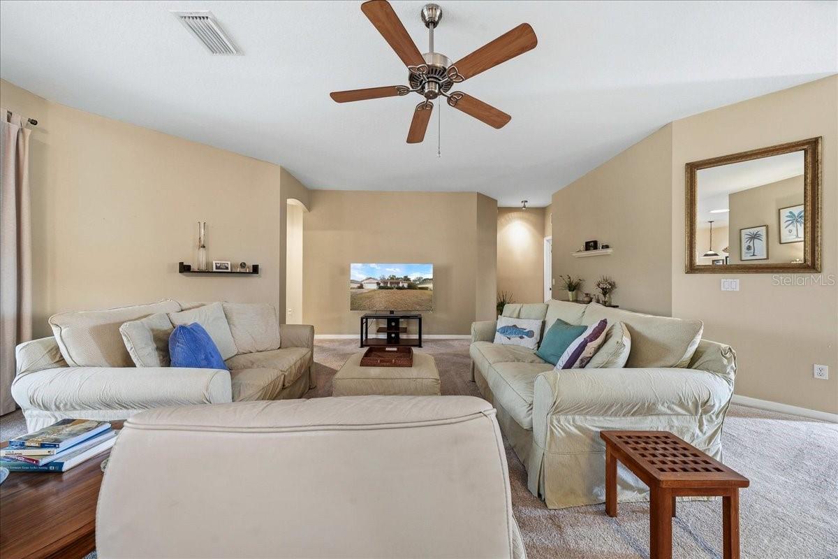 Image 33 of 50 For 2633 27th Street