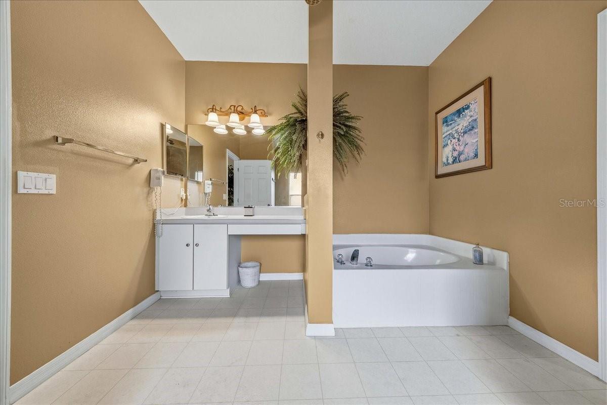 Image 45 of 50 For 2633 27th Street