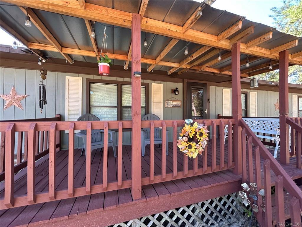 Listing photo id 1 for 4830 Western Drive