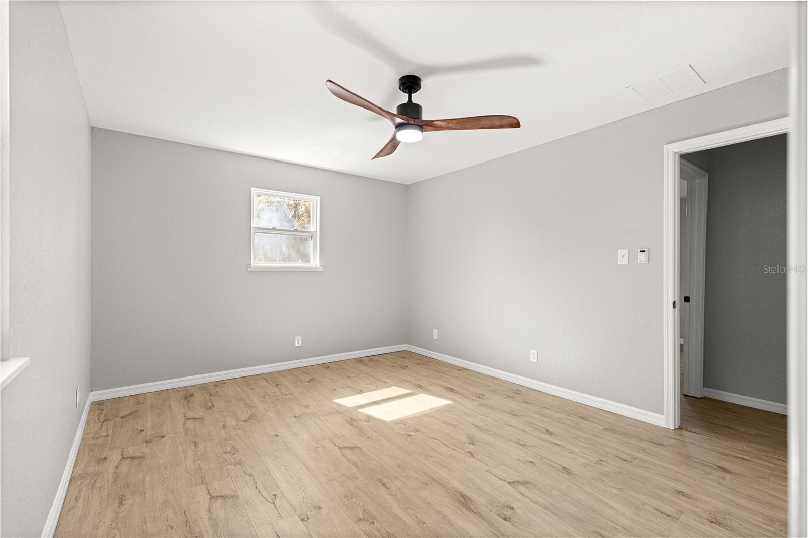 Image 32 of 47 For 17449 17th Court