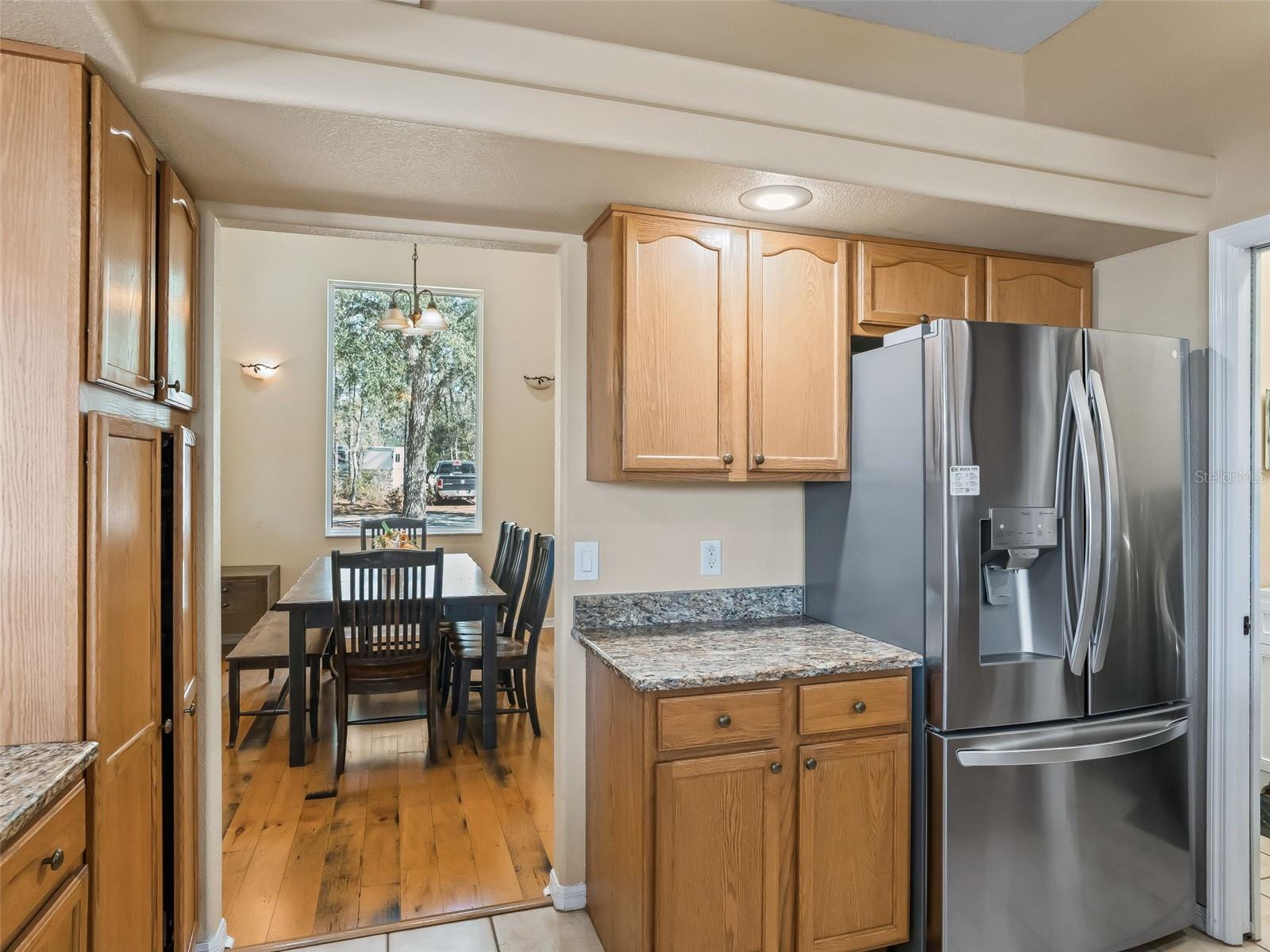 Listing photo id 15 for 11670 6th Street