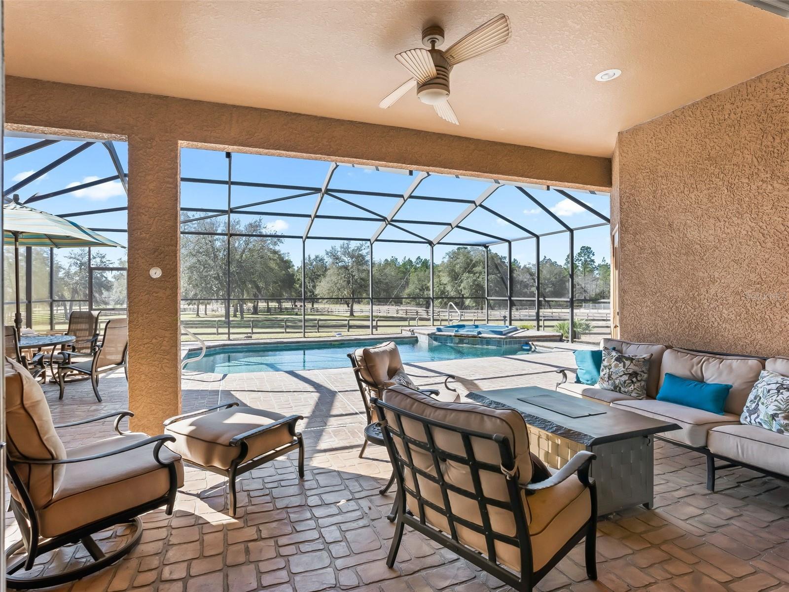 Listing photo id 33 for 11670 6th Street