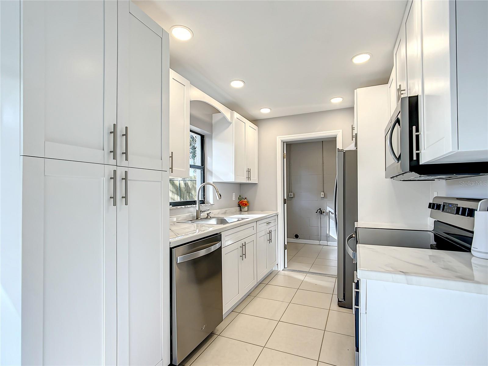 Image 11 of 40 For 11520 129th Place