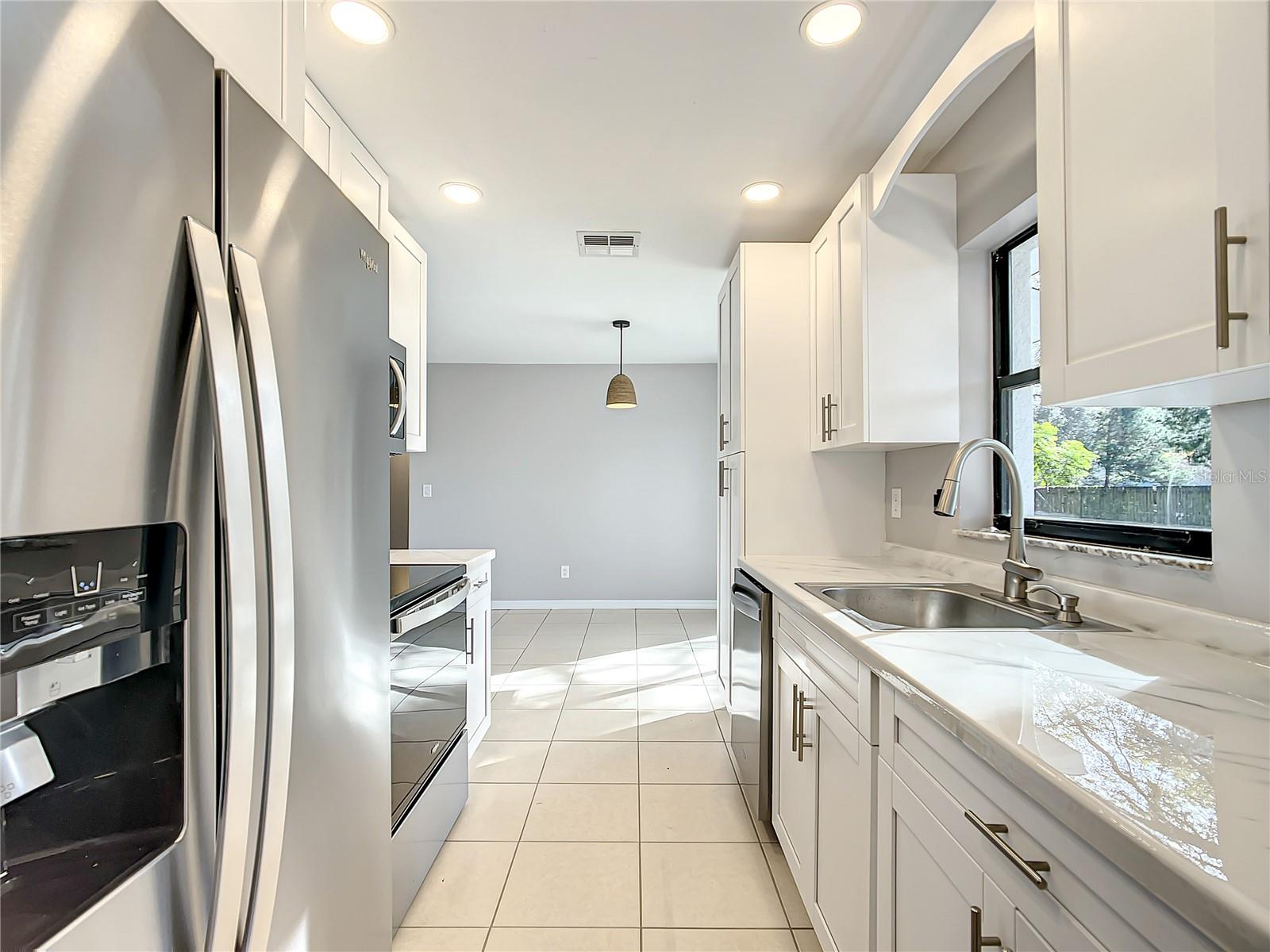 Image 12 of 40 For 11520 129th Place