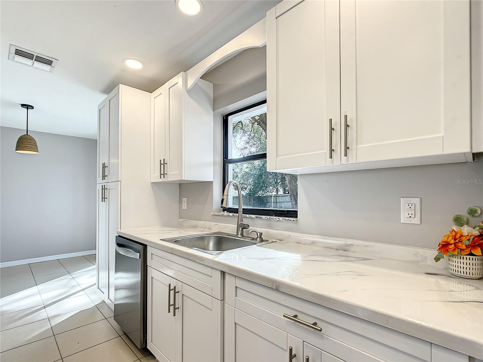 Image 14 of 40 For 11520 129th Place