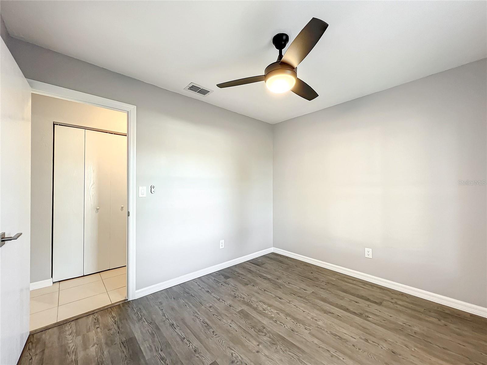 Image 15 of 40 For 11520 129th Place