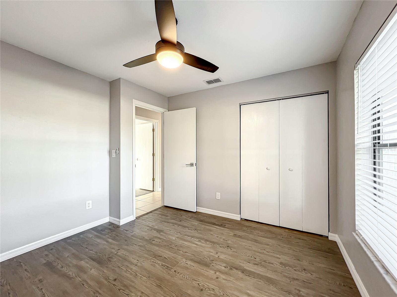 Image 19 of 40 For 11520 129th Place