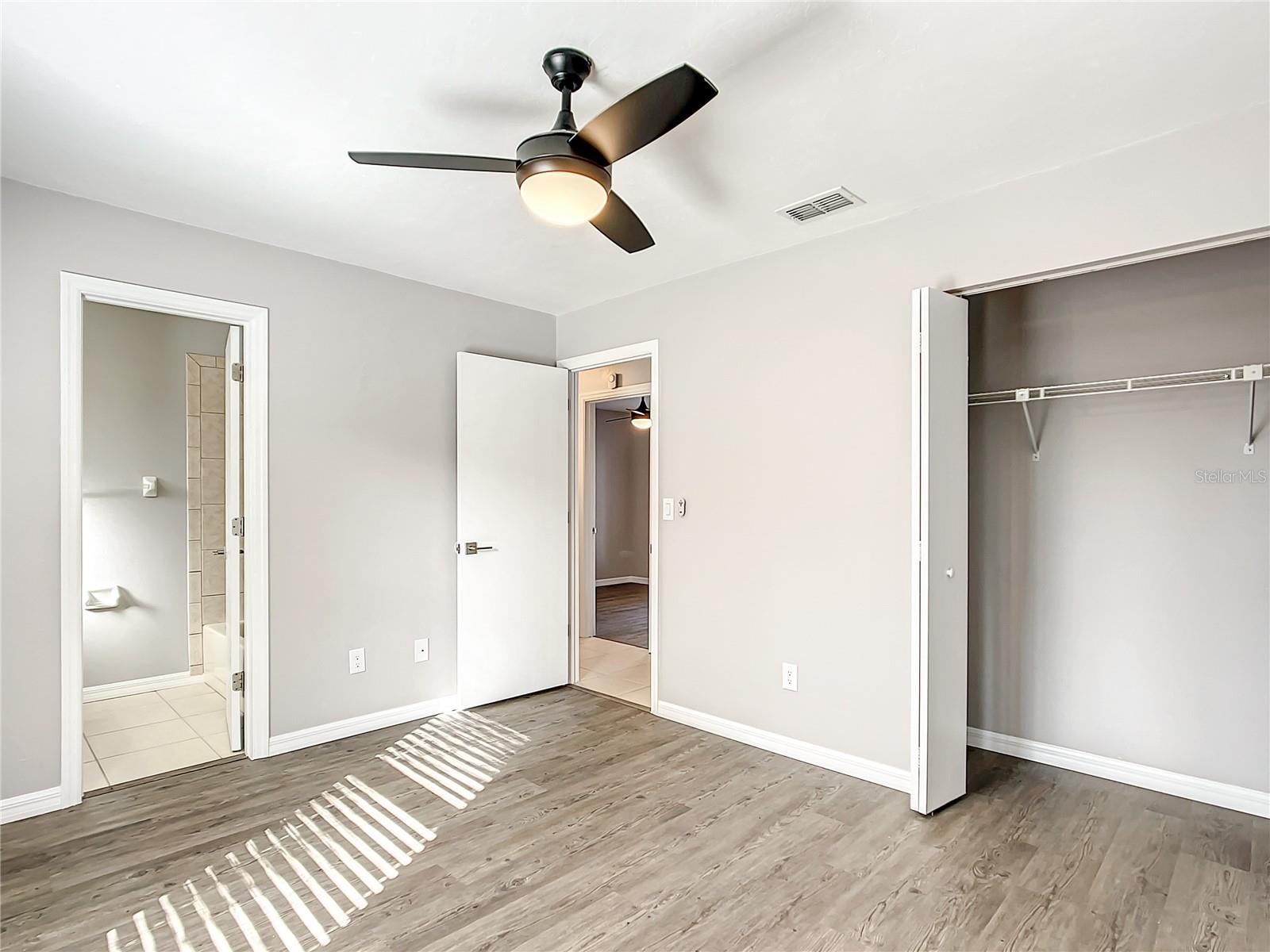 Image 25 of 40 For 11520 129th Place