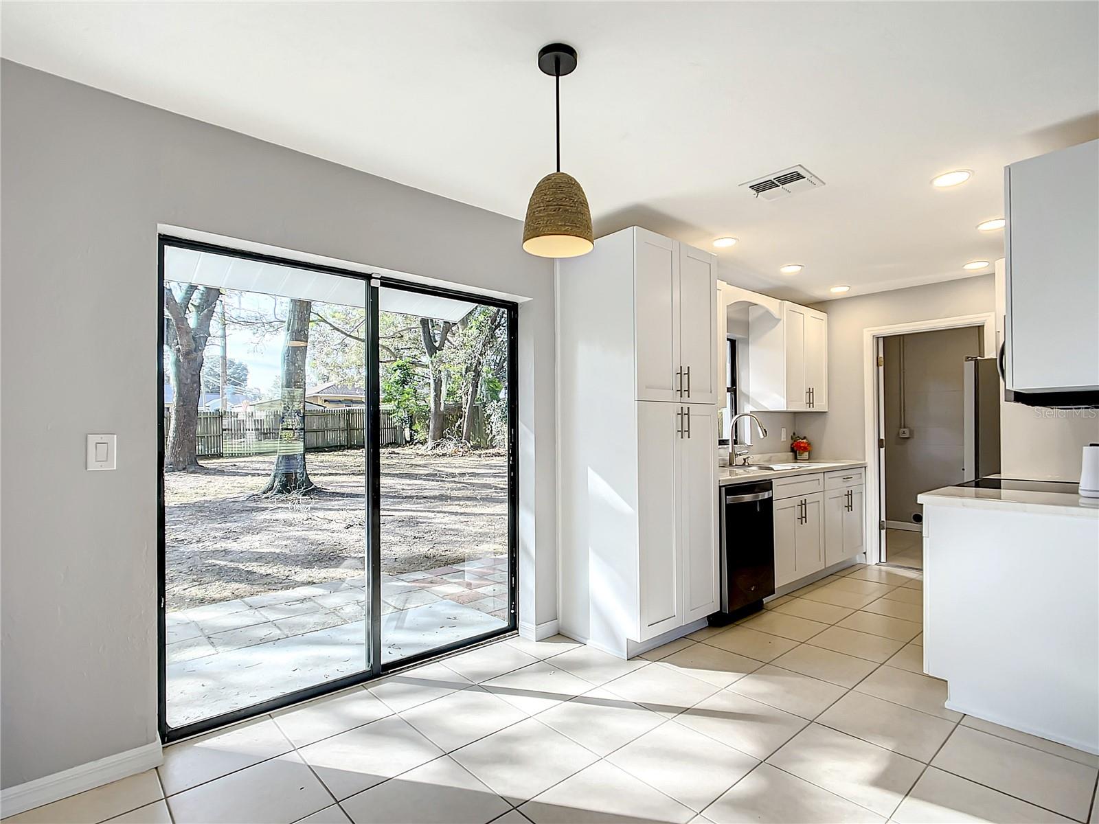 Image 9 of 40 For 11520 129th Place