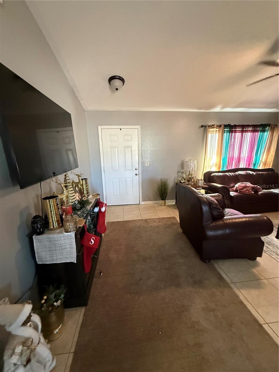 Image 3 of 20 For 61 Walnut Drive