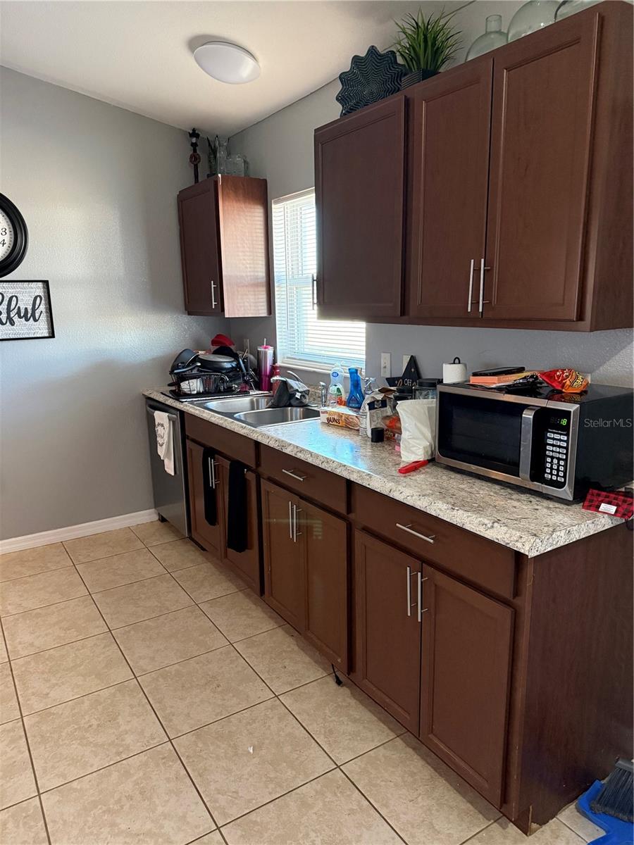 Image 7 of 20 For 61 Walnut Drive