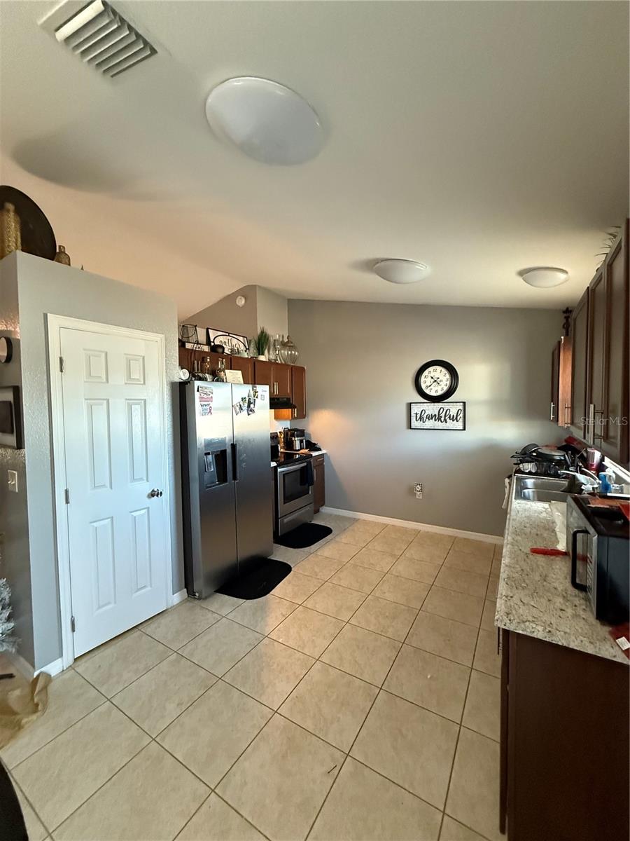 Image 8 of 20 For 61 Walnut Drive