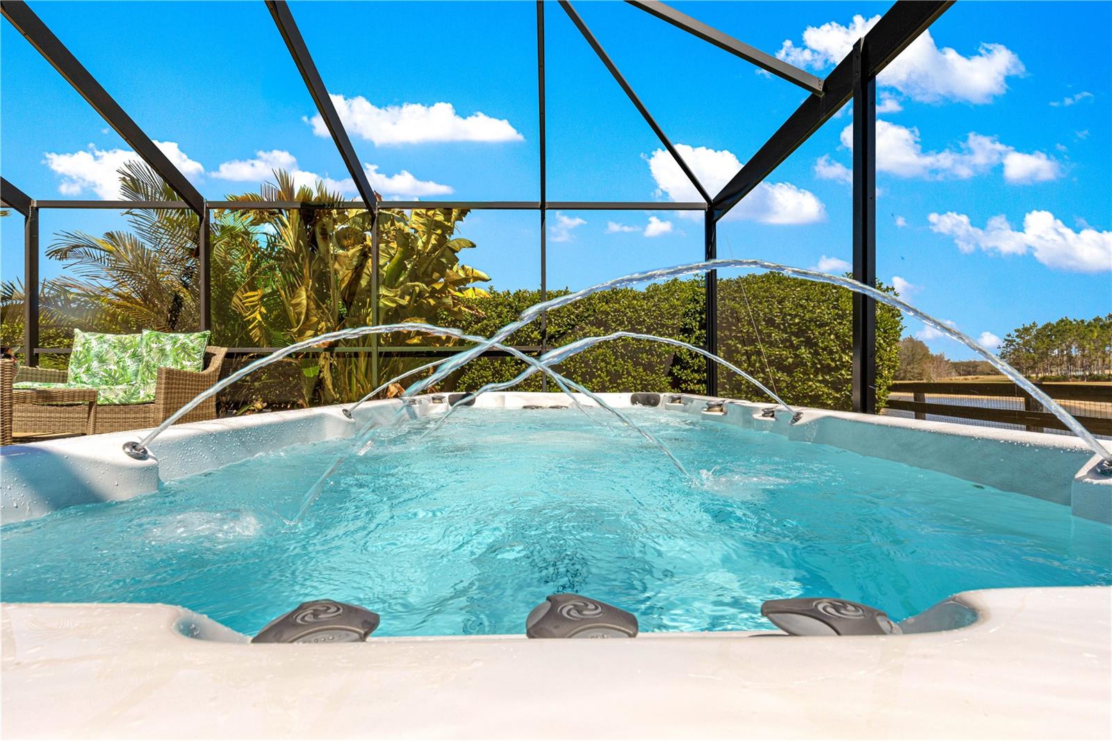 Image 22 of 91 For 4239 Deskin Lane