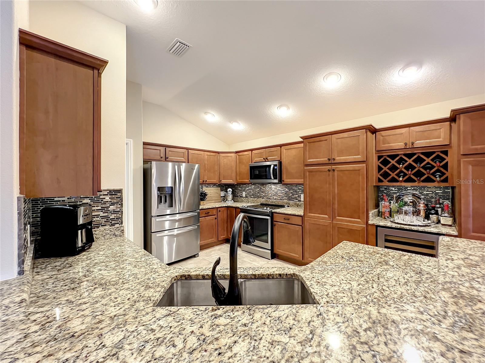 Image 32 of 91 For 4239 Deskin Lane