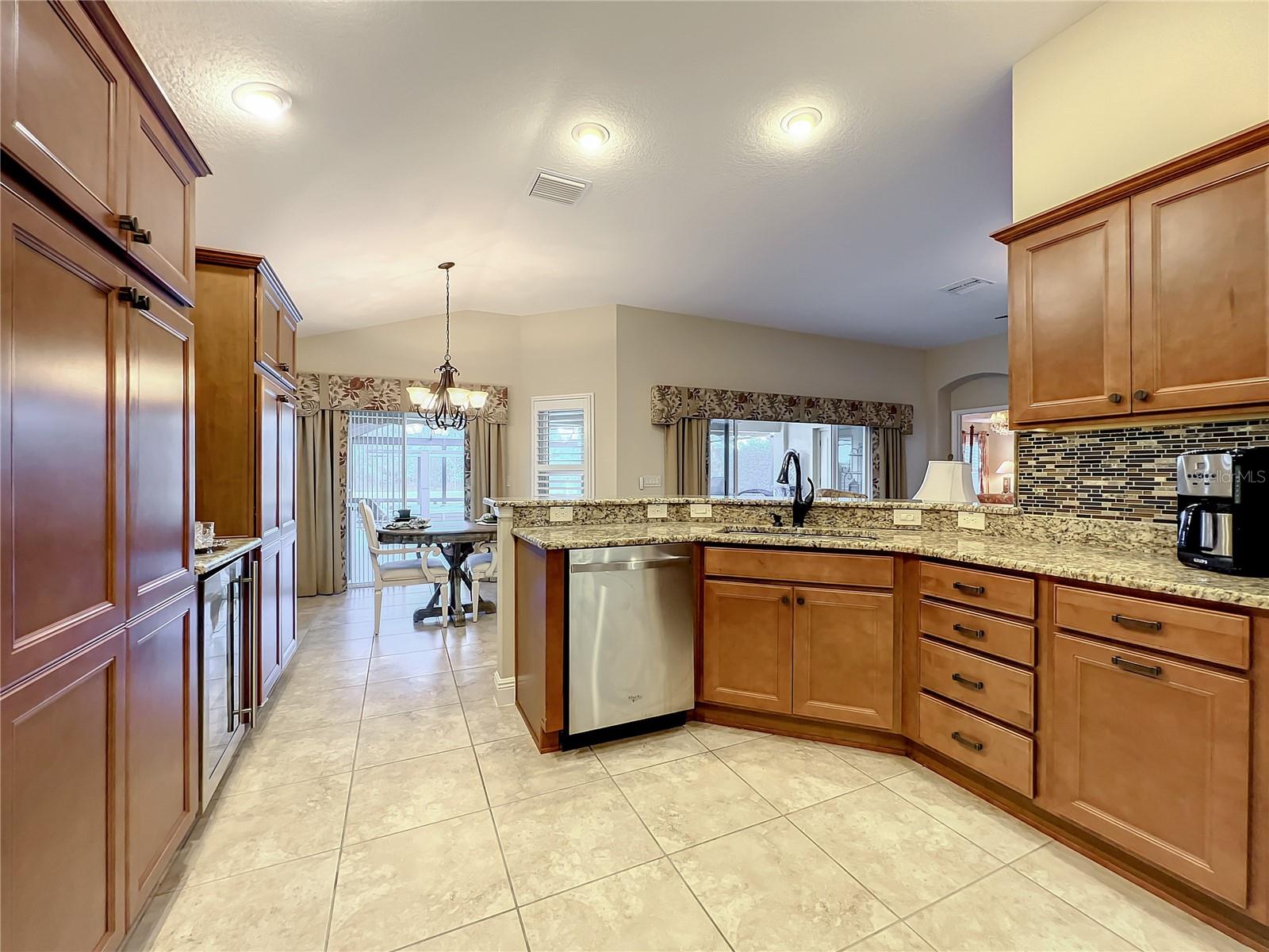 Image 37 of 91 For 4239 Deskin Lane