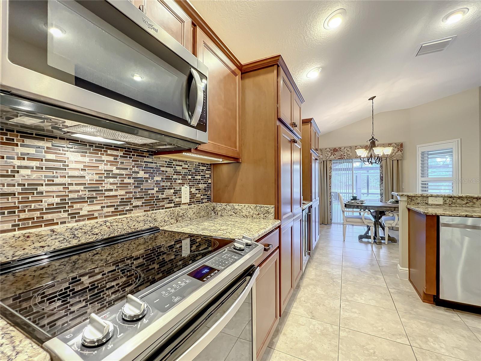 Image 40 of 91 For 4239 Deskin Lane