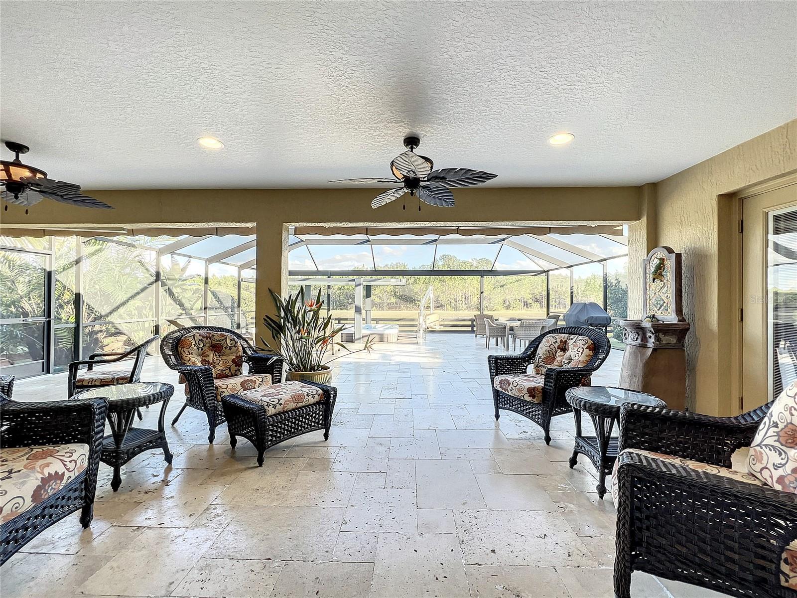 Image 42 of 91 For 4239 Deskin Lane