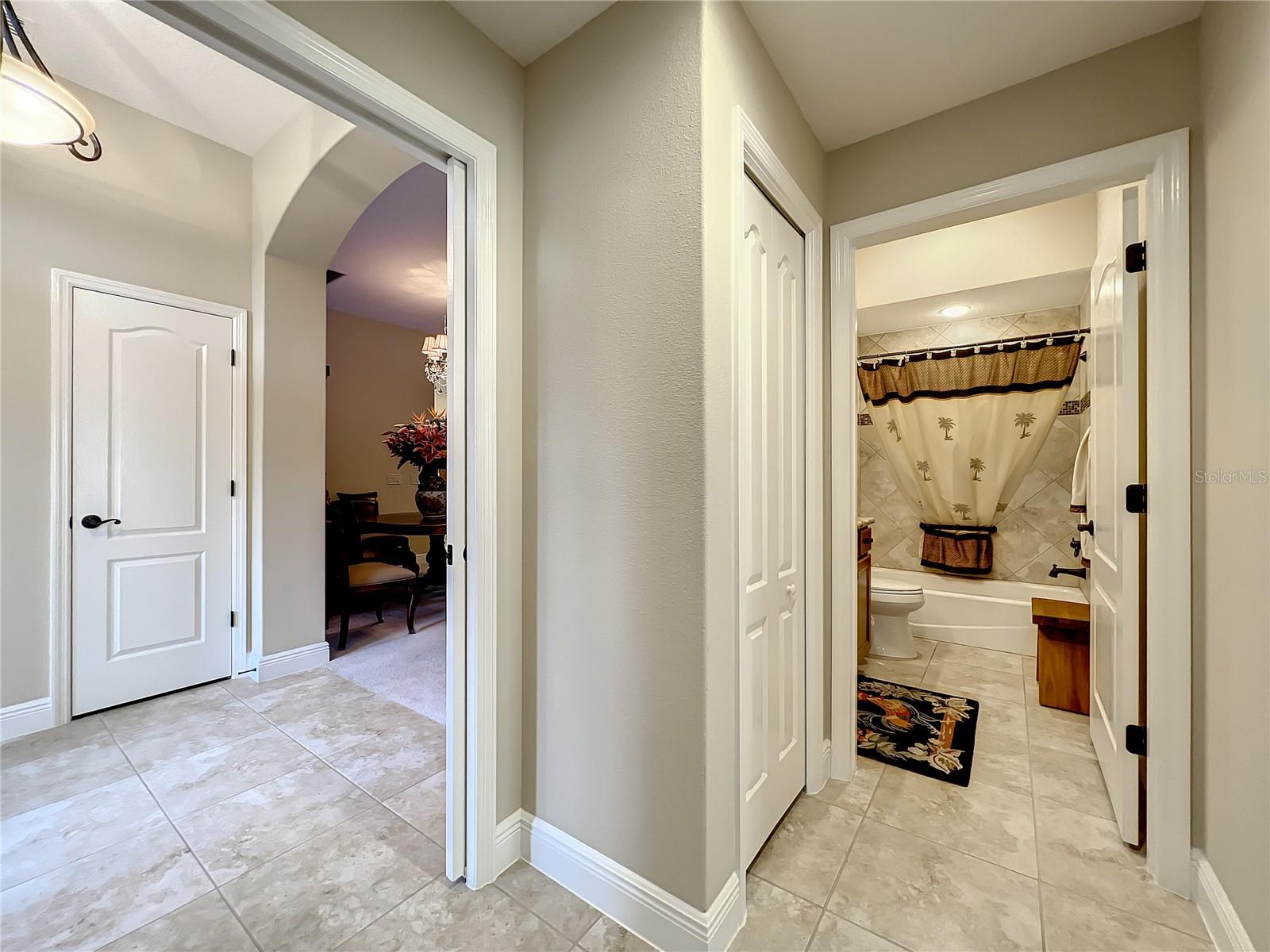 Image 70 of 91 For 4239 Deskin Lane