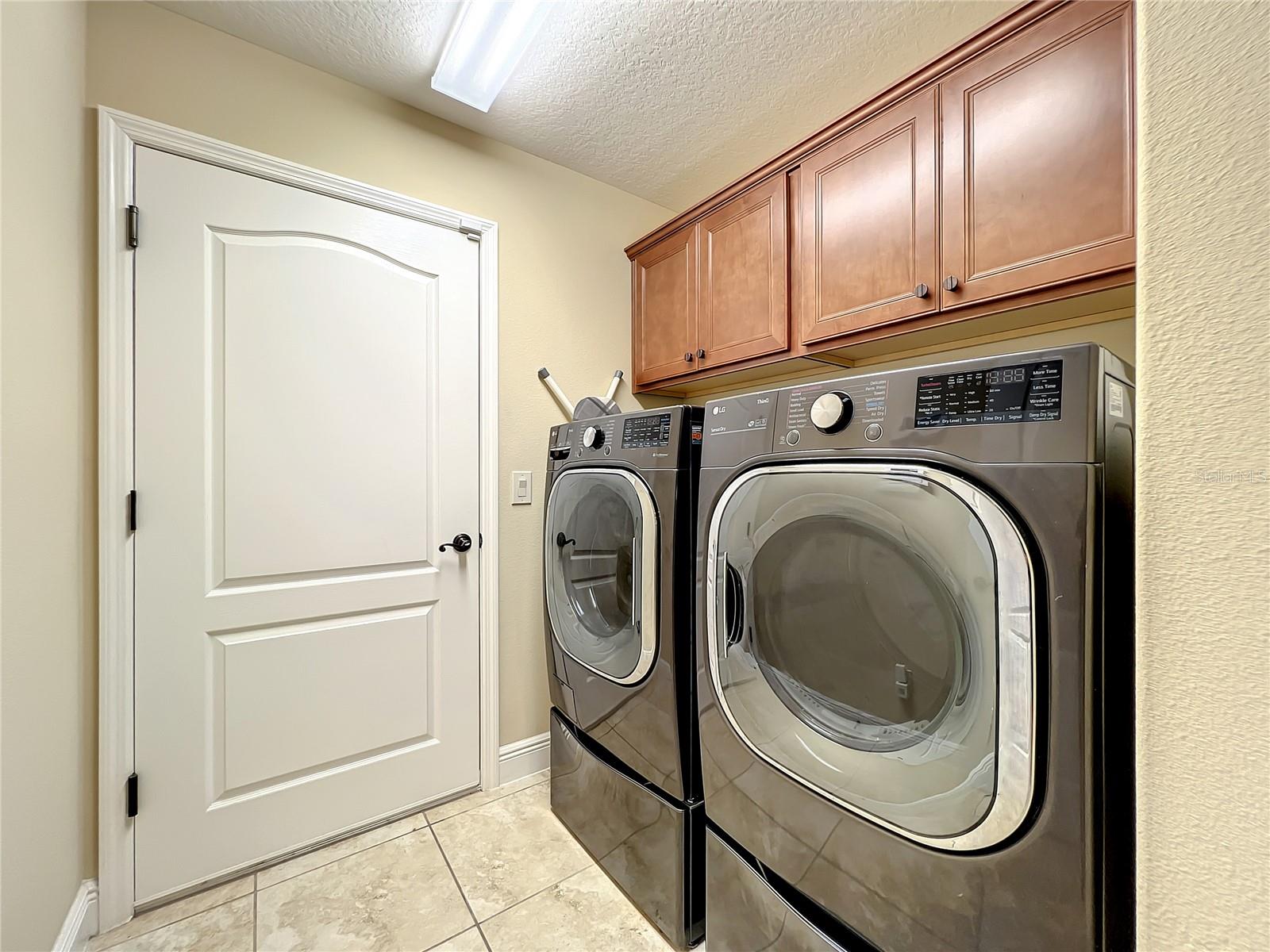 Image 71 of 91 For 4239 Deskin Lane