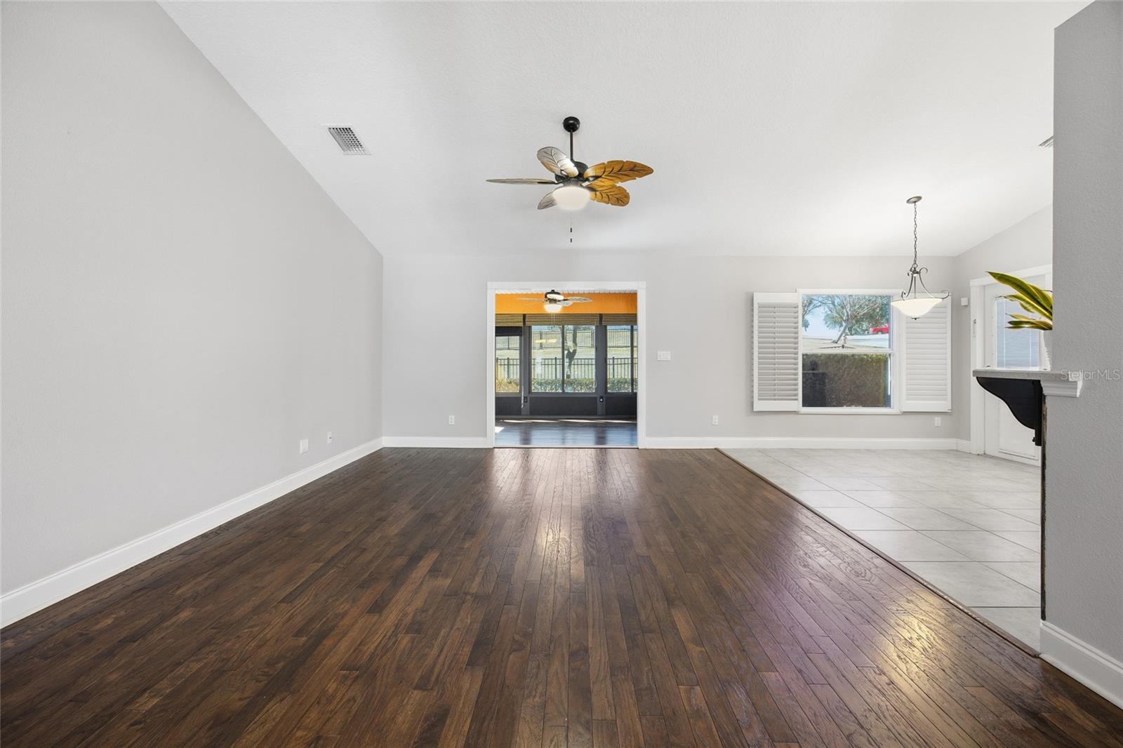 Image 7 of 33 For 6440 50th Terrace