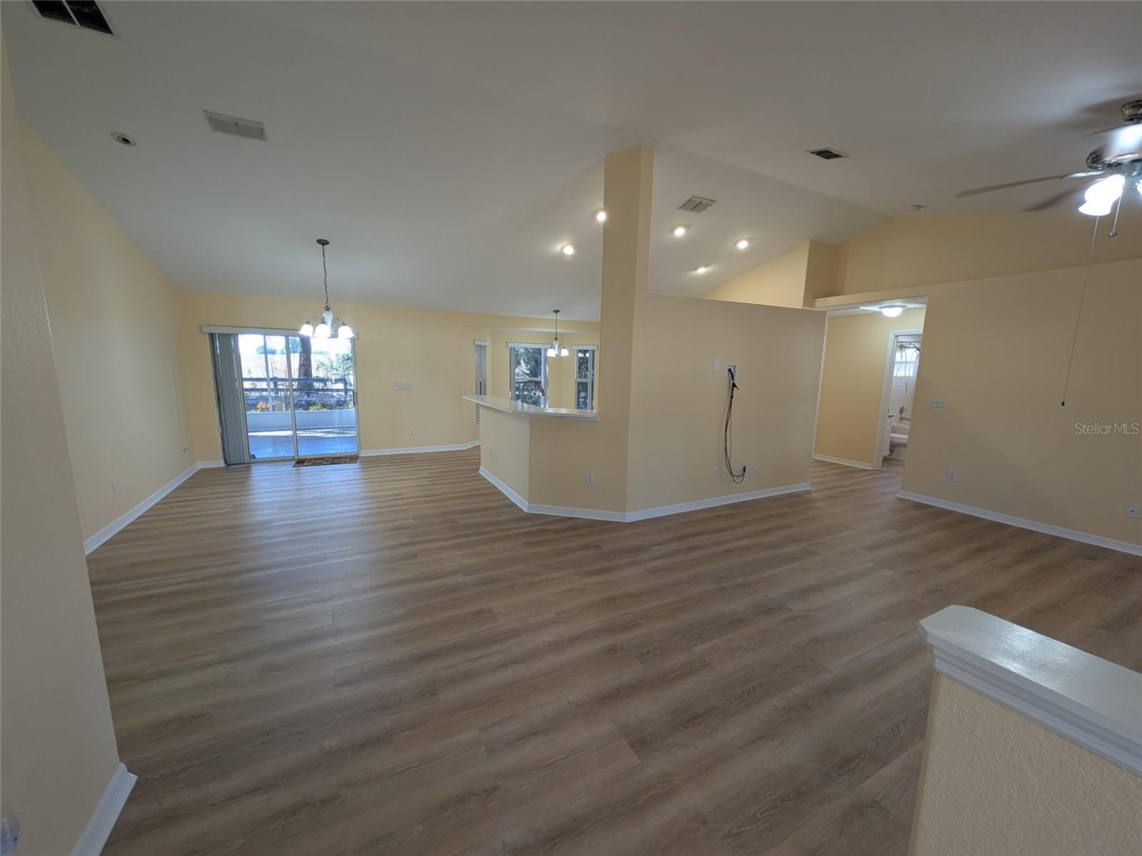 Image 22 of 85 For 9573 53rd Circle