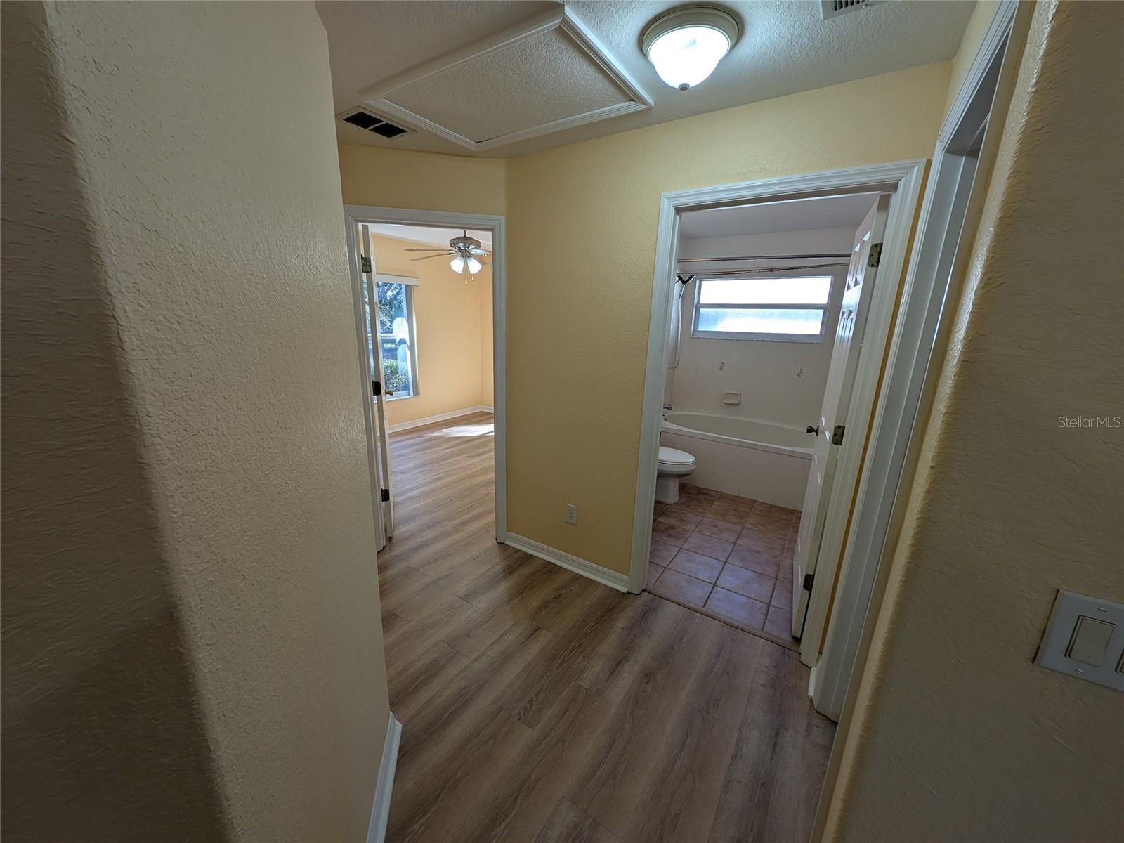 Image 27 of 85 For 9573 53rd Circle