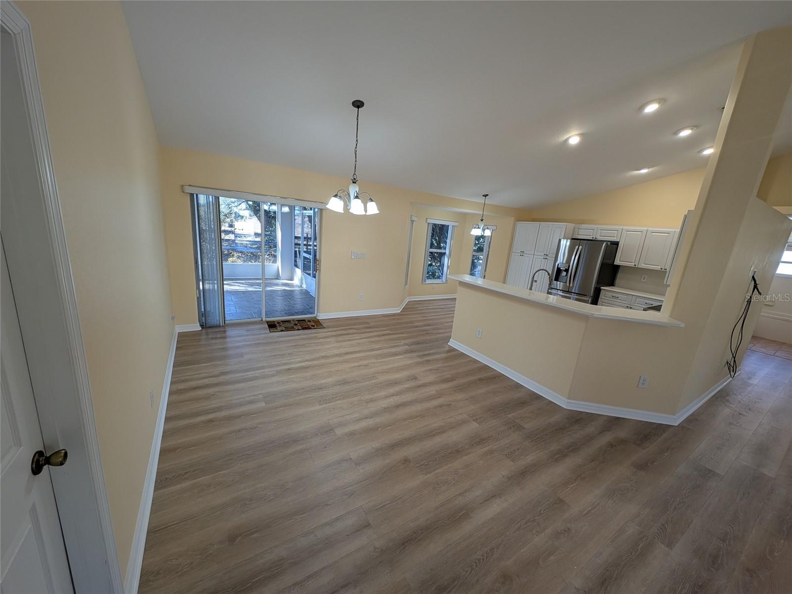 Image 30 of 85 For 9573 53rd Circle