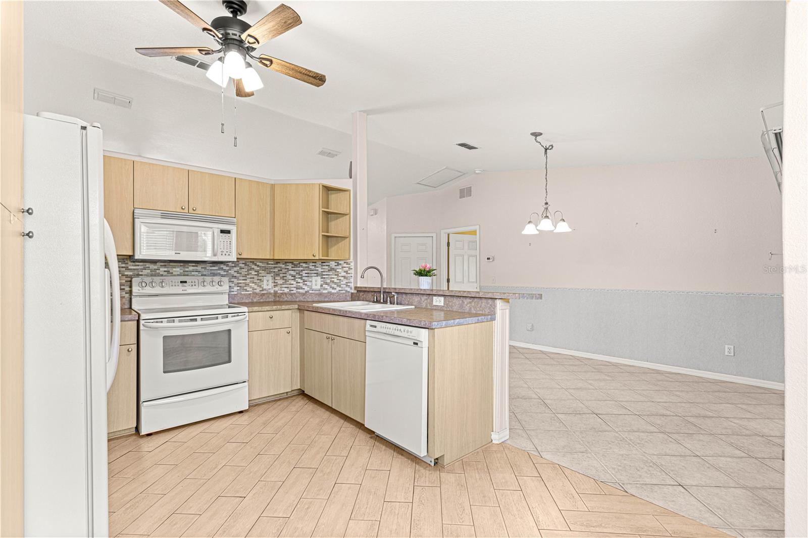 Image 13 of 45 For 9958 59th Circle