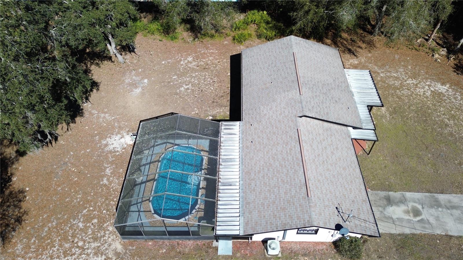 Image 25 of 53 For 3988 Bay Avenue