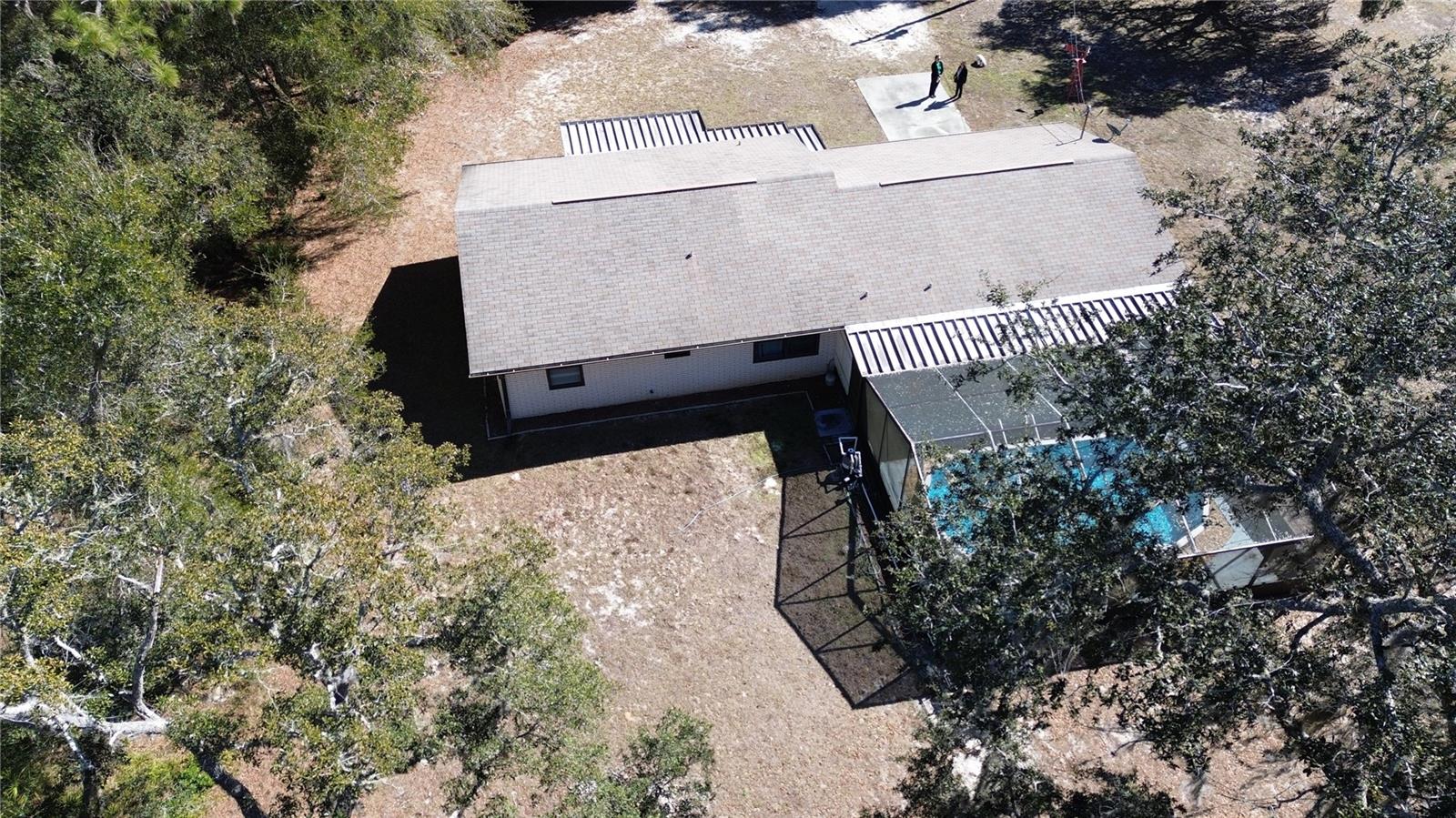 Image 28 of 53 For 3988 Bay Avenue