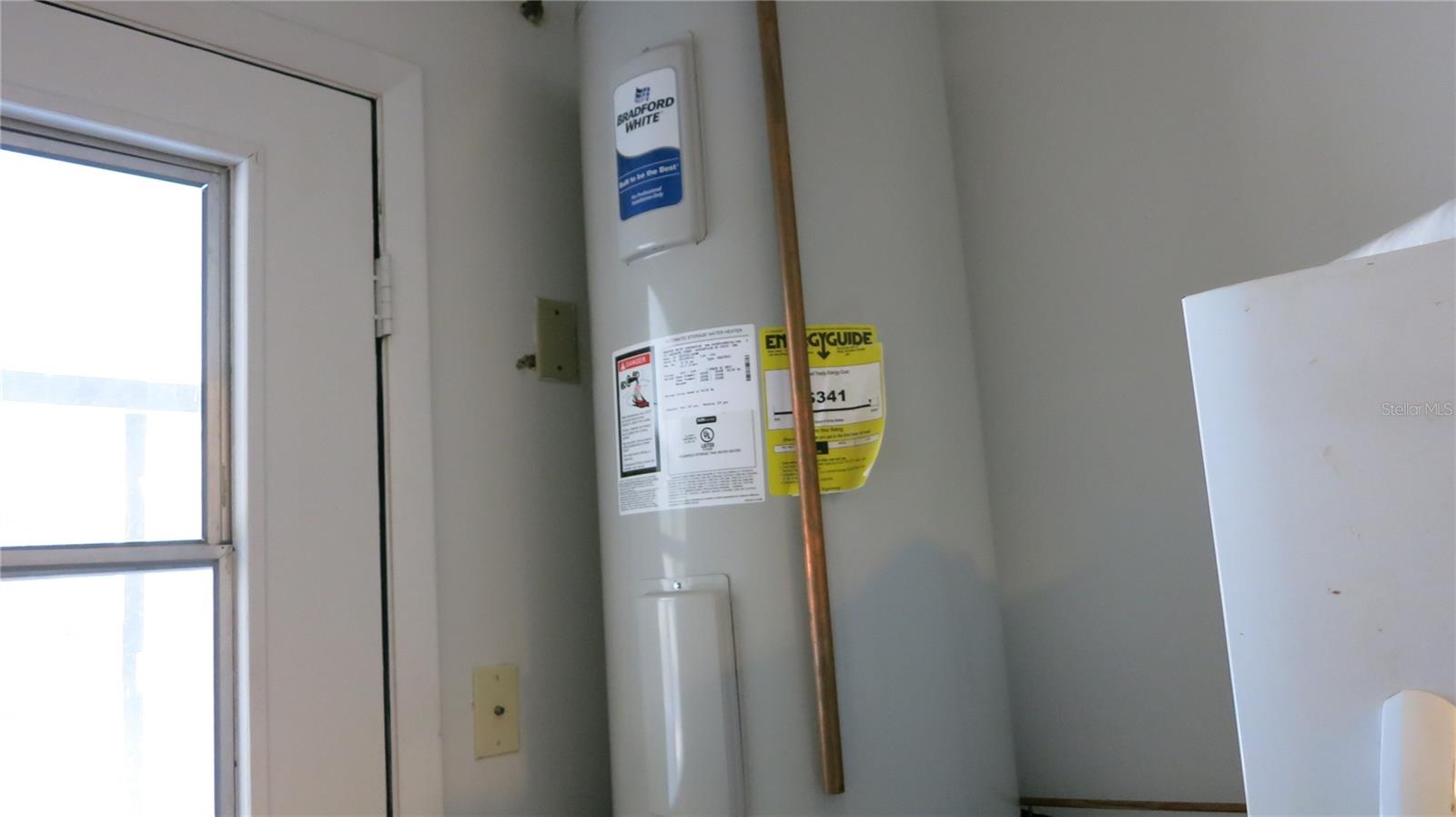 Image 39 of 53 For 3988 Bay Avenue