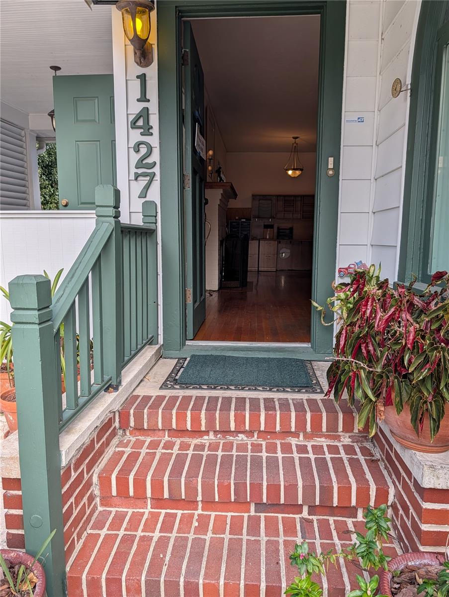 Image 14 of 34 For 1427 Fort King Street