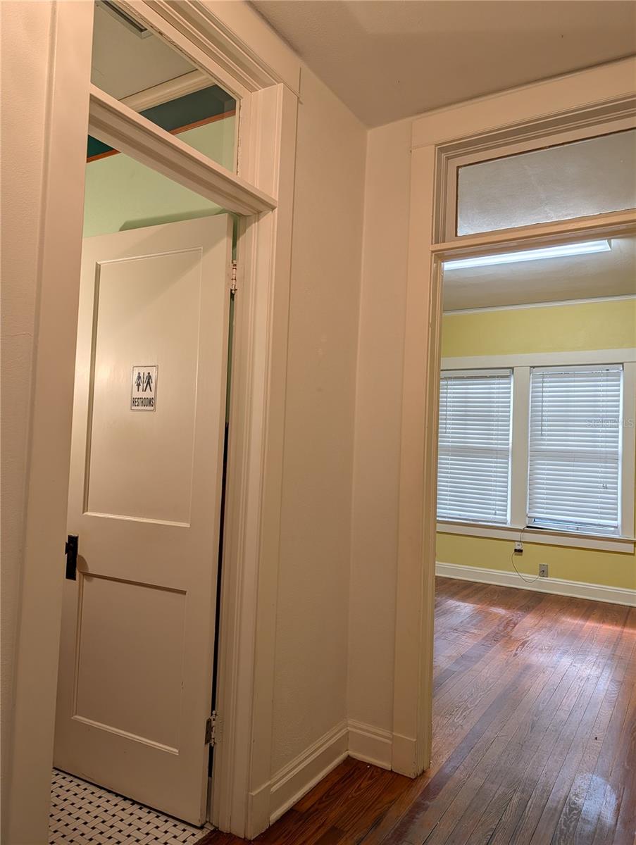 Image 25 of 34 For 1427 Fort King Street