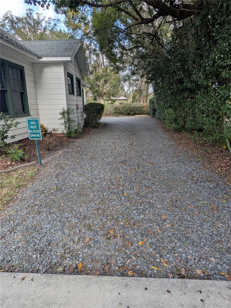 Image 8 of 34 For 1427 Fort King Street