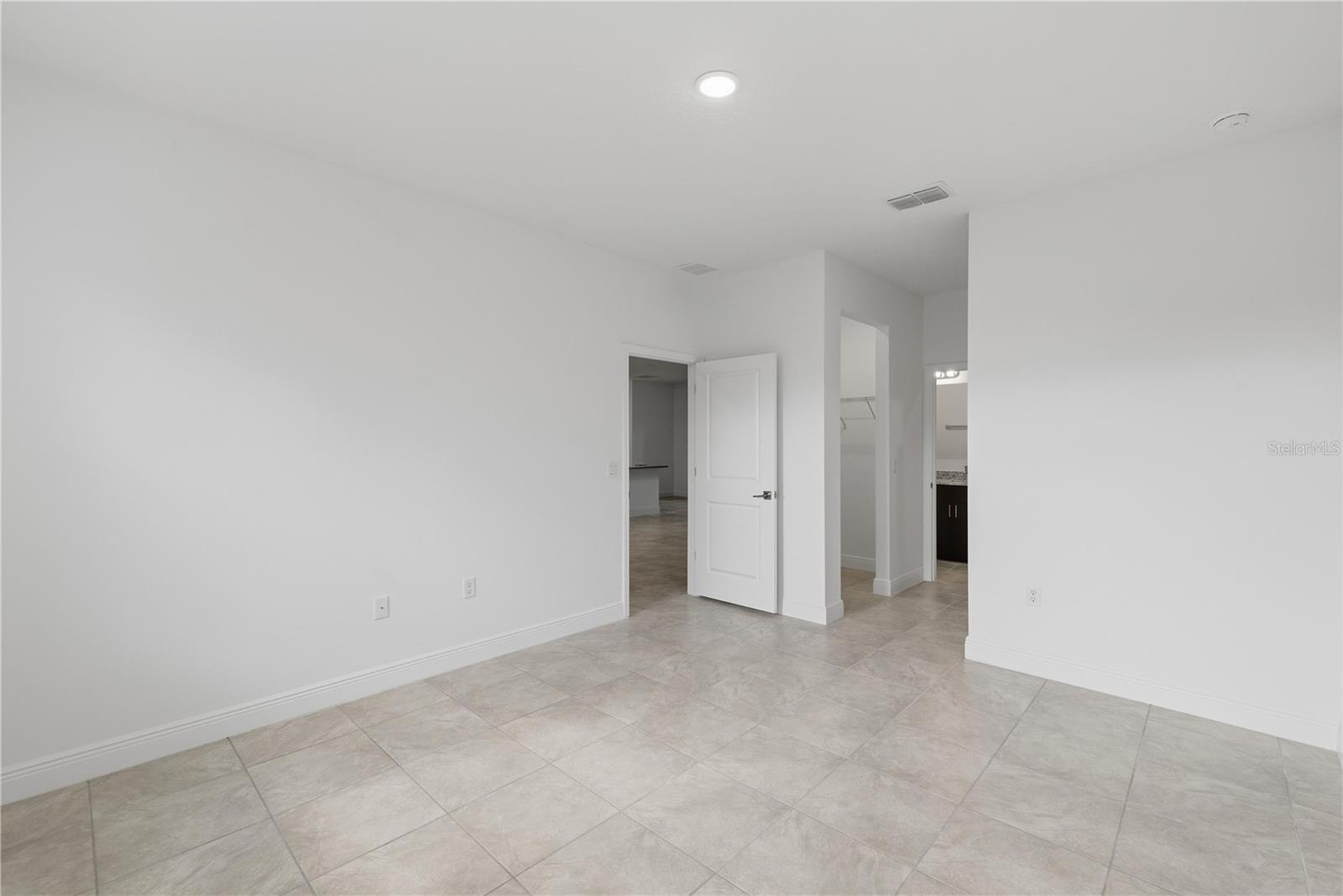 Image 12 of 28 For 15936 35th Court Road