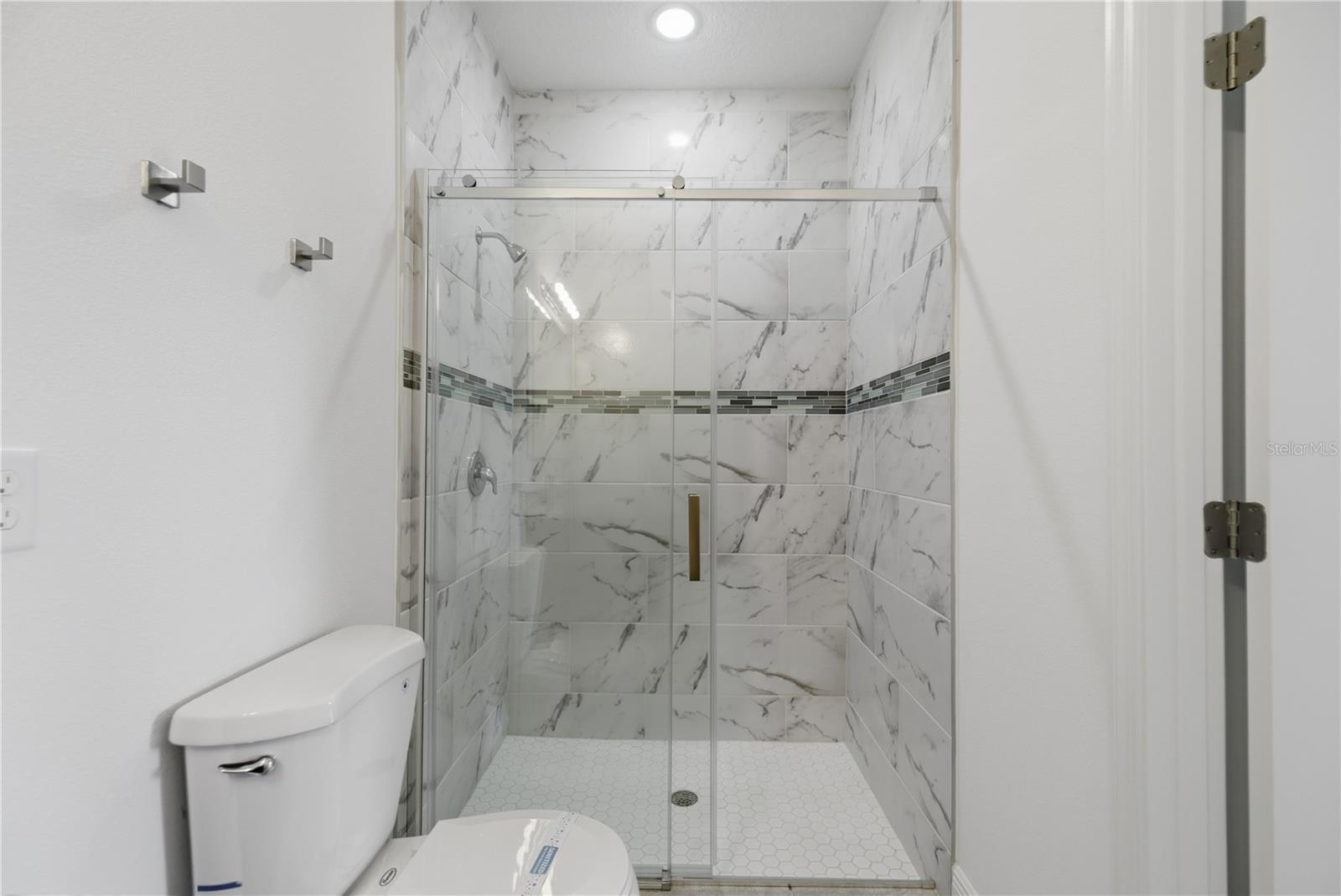 Image 16 of 28 For 15936 35th Court Road