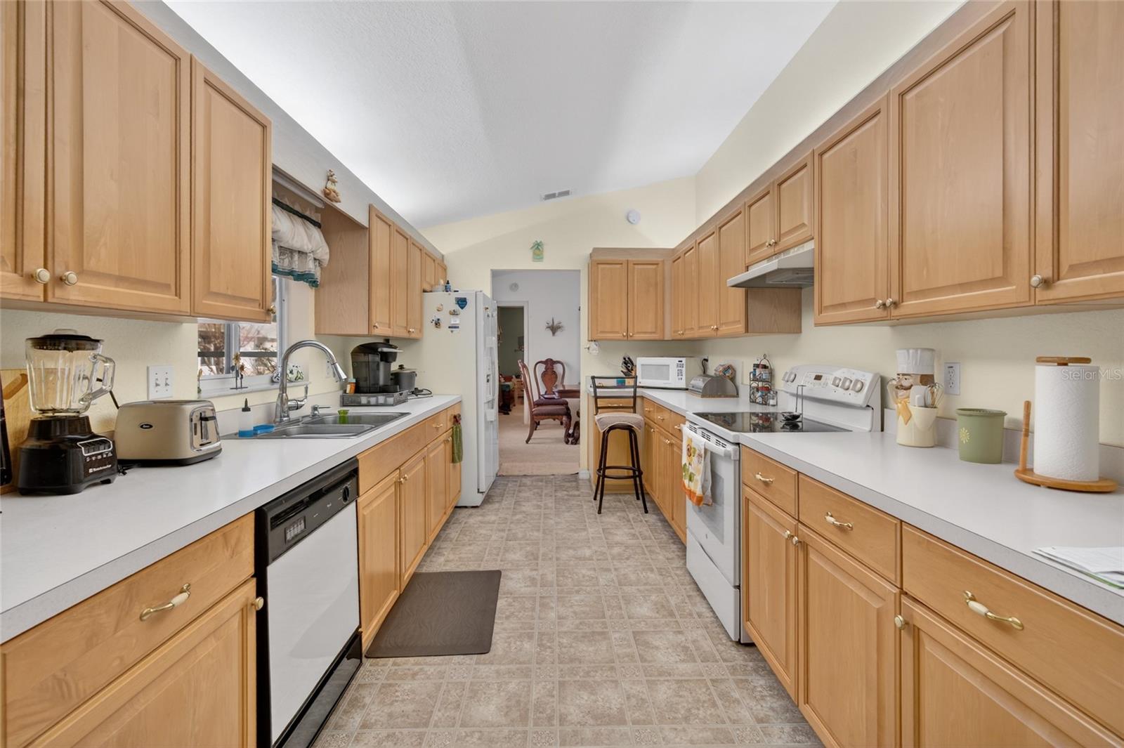 Image 9 of 30 For 11335 138th Lane