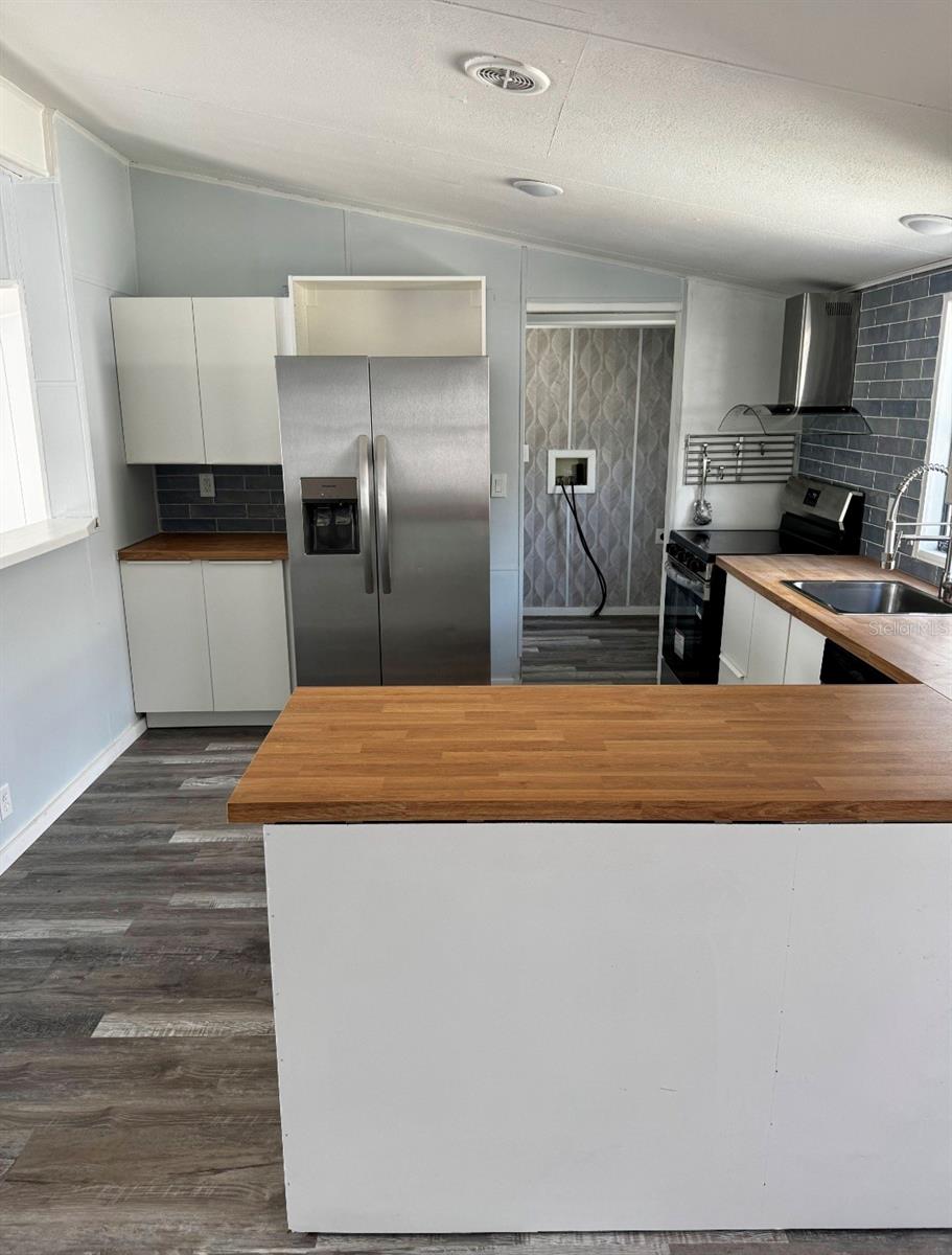 Image 7 of 13 For 3509 92nd Street