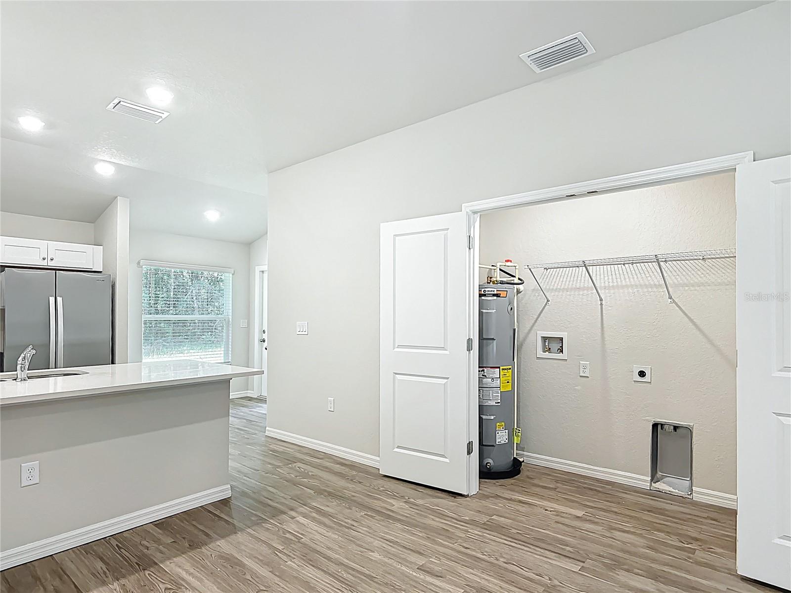 Image 3 of 9 For 10109 Tramore Avenue