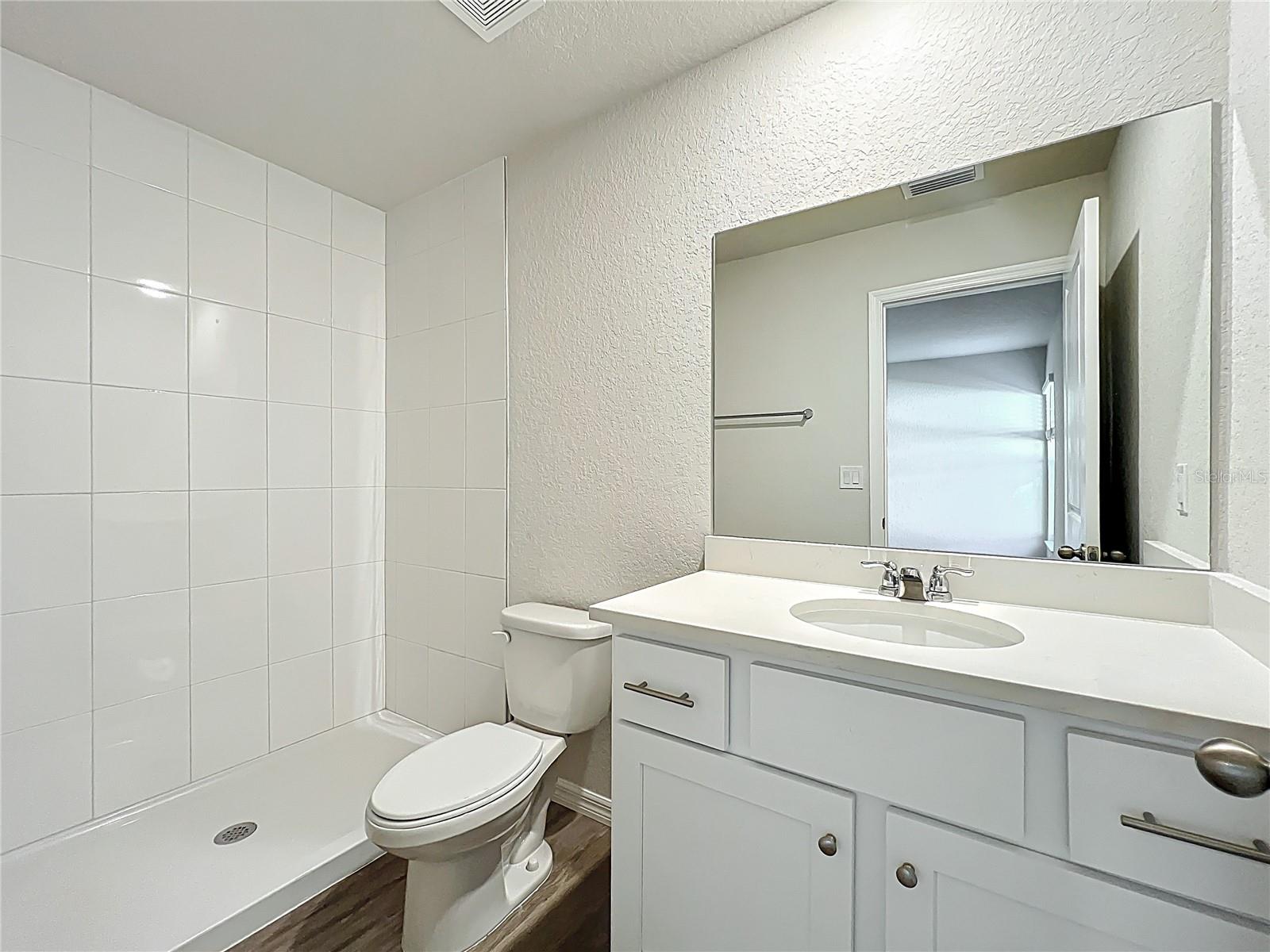 Image 4 of 9 For 10109 Tramore Avenue