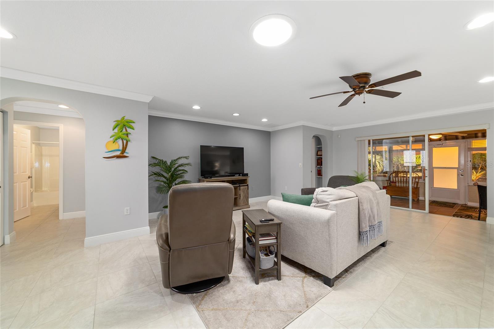 Image 11 of 58 For 8125 81st Loop