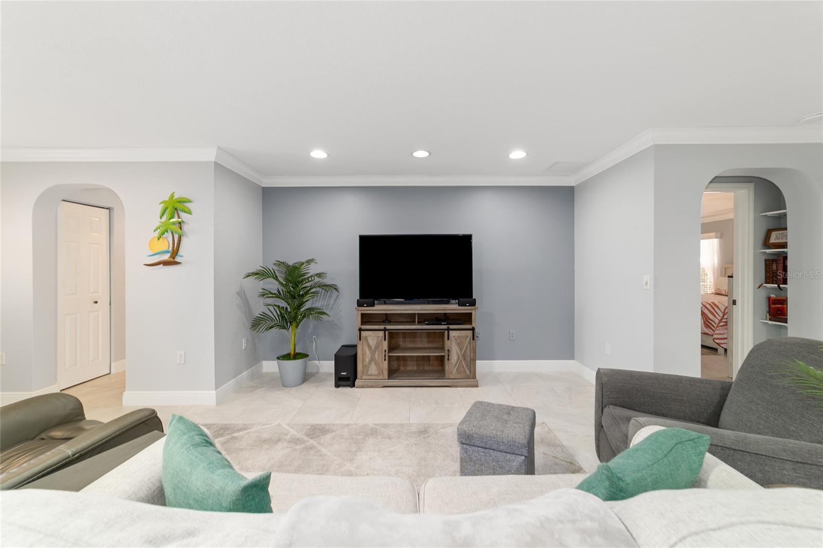 Image 13 of 58 For 8125 81st Loop