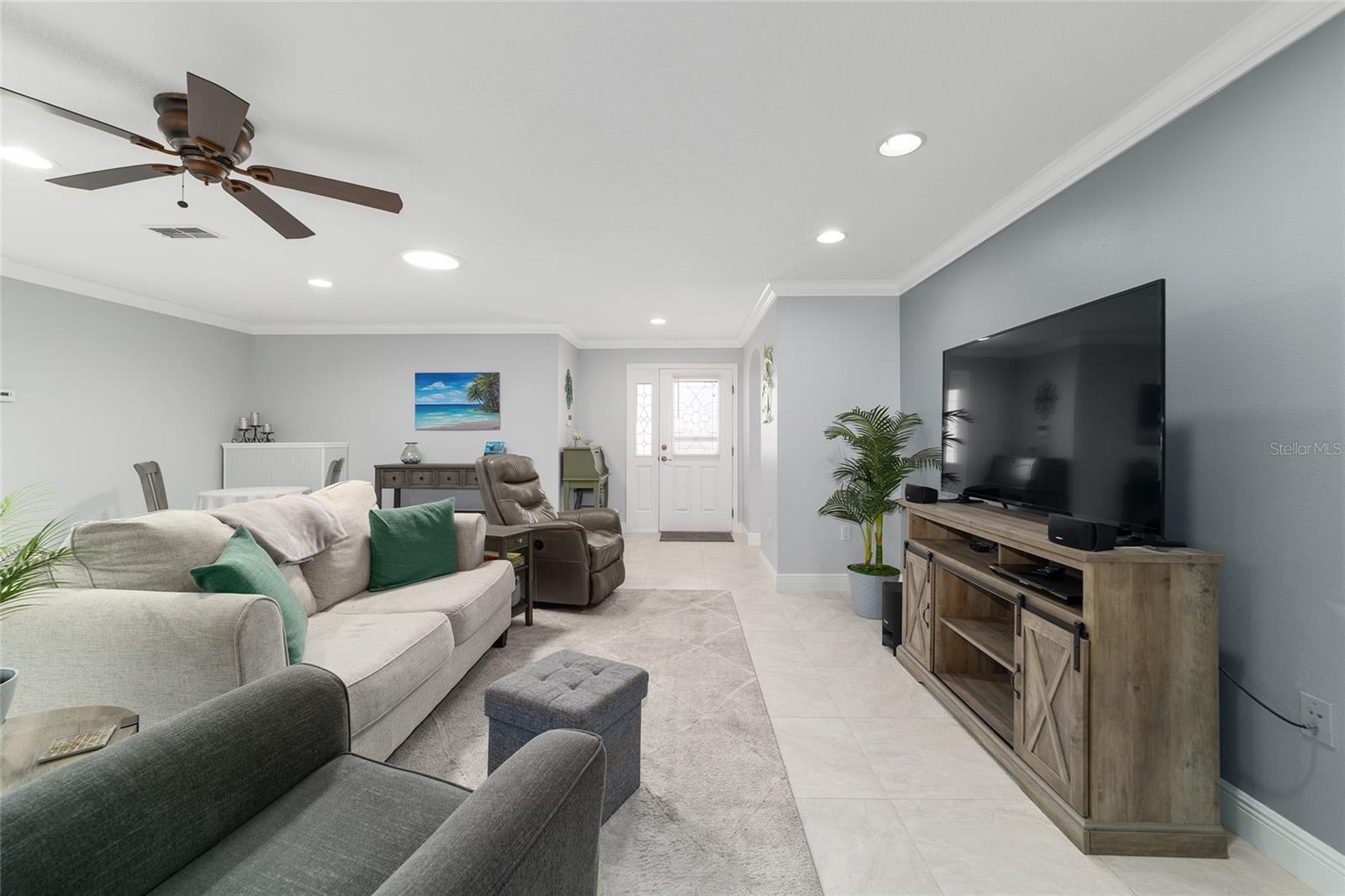 Image 17 of 58 For 8125 81st Loop