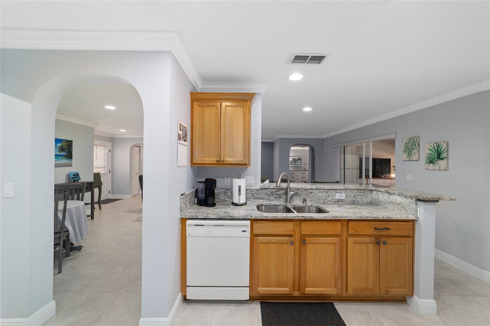 Image 24 of 58 For 8125 81st Loop